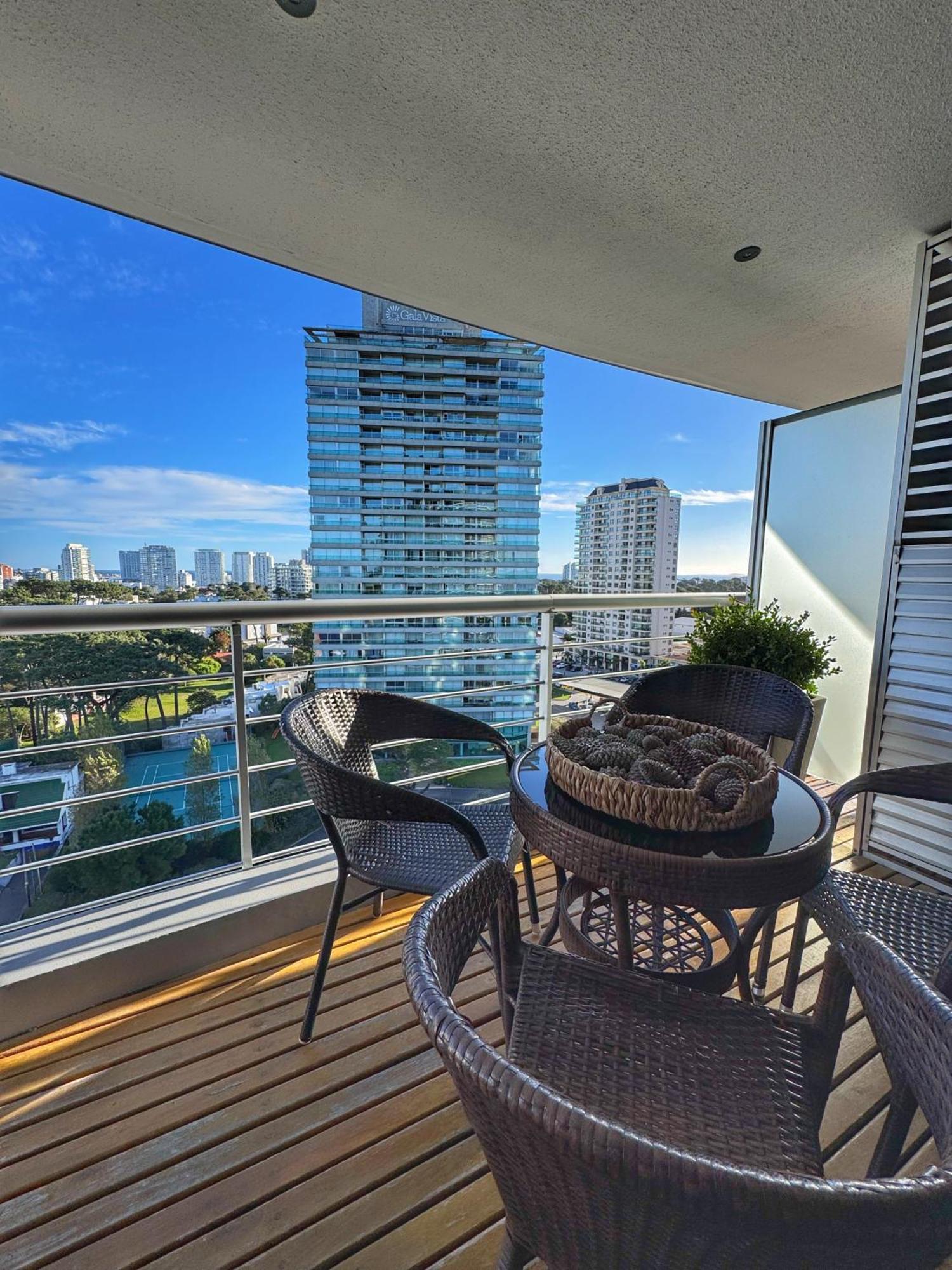 Apartamentos Torre Tressesenta 埃斯特角城 客房 照片